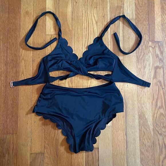 VANILLA Beach Other - VANILLA BEACH | black scallop edged bikini S